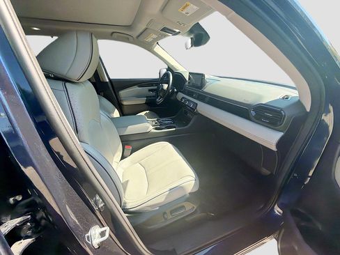 Used 2023 Honda Pilot Elite image 32