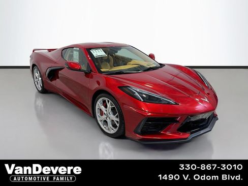 Used 2022 Chevrolet Corvette Stingray Premium Cpe w/ Z51 Performance Package RWD image 1