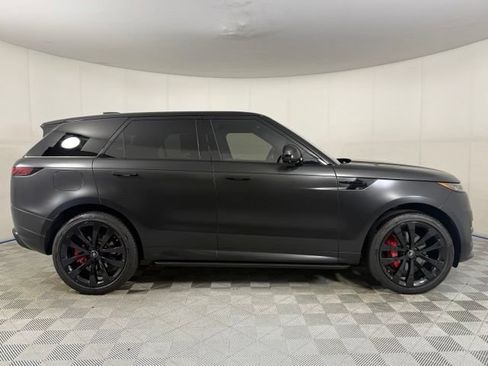 Used 2025 Land Rover Range Rover Sport Dynamic SE AWD/4WD image 9