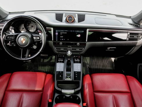 Used 2023 Porsche Macan Turbo AWD/4WD image 12