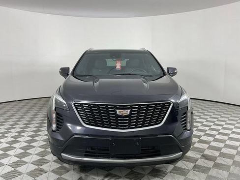 Used 2023 Cadillac XT4 Premium Luxury FWD image 2