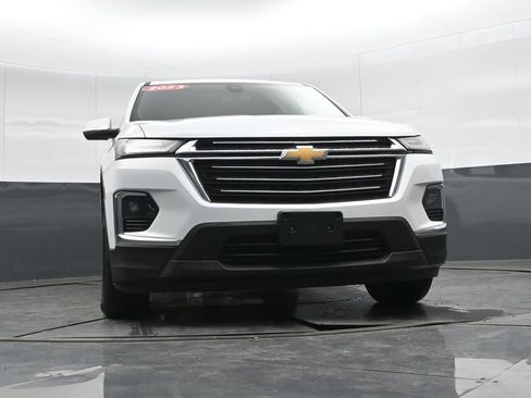 Used 2023 Chevrolet Traverse LT image 35