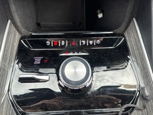 Used 2022 Jeep Wagoneer Series II AWD/4WD image 22