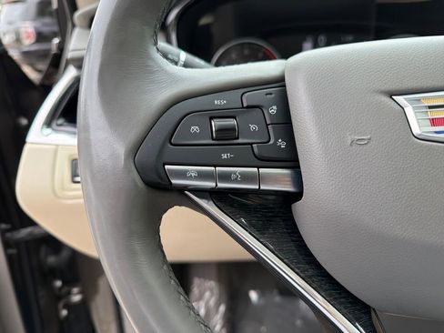 Used 2020 Cadillac XT6 Premium Luxury image 22