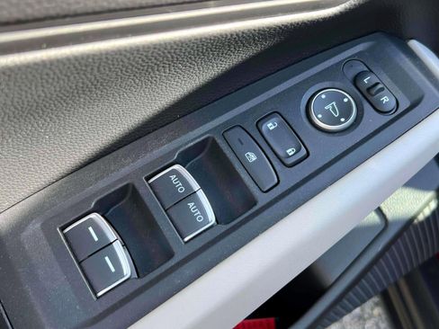 Certified 2023 Honda Accord LX image 17