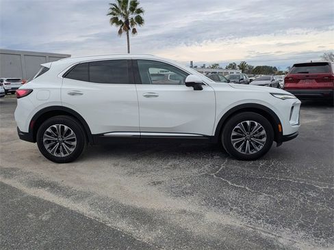 Certified 2025 Buick Envision Preferred image 3