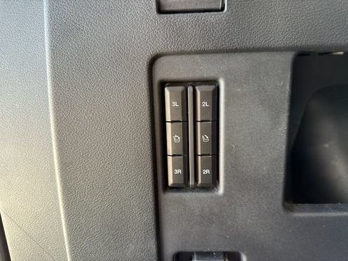Used 2024 Ford Expedition Max Platinum AWD/4WD image 48