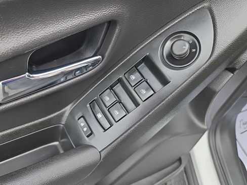 Used 2016 Chevrolet Trax LS FWD image 27