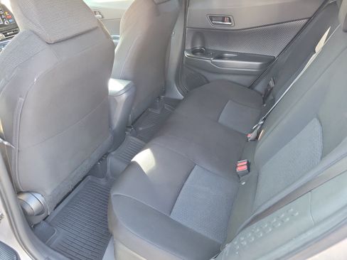Used 2019 Toyota C-HR LE FWD image 11