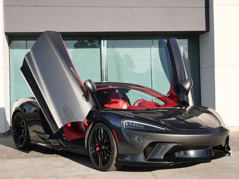 Used 2023 McLaren GT image 14