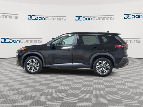 Used 2023 Nissan Rogue SV FWD image 5