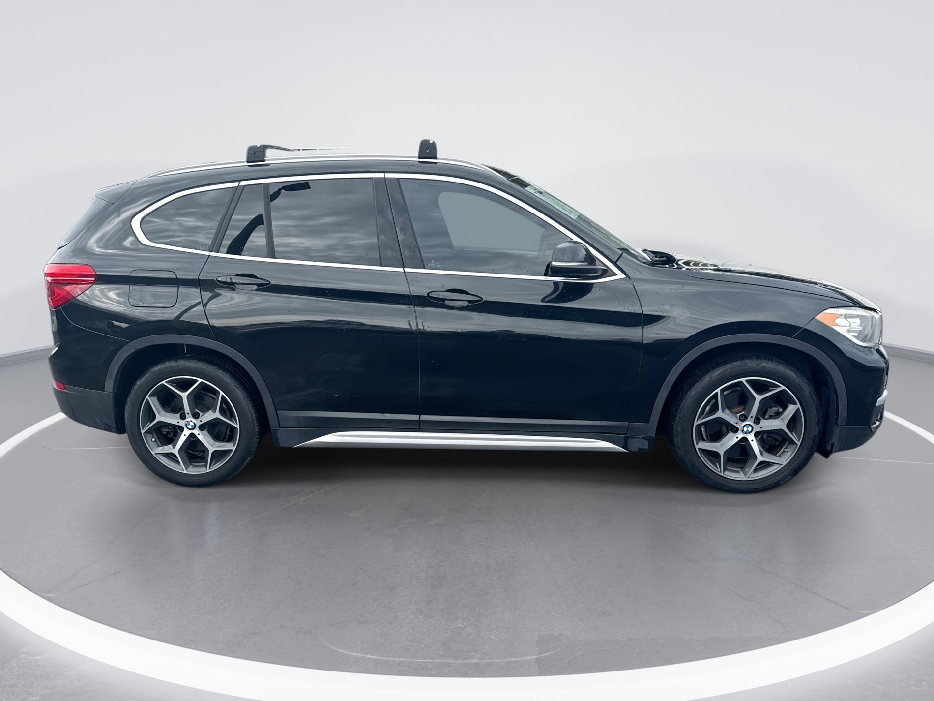 Used 2019 BMW X1 xDrive28i AWD/4WD image 3