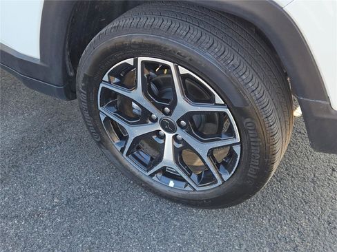 Certified 2025 Jeep Compass Limited AWD/4WD image 20