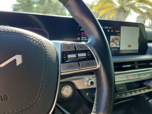 Used 2024 Kia Telluride EX X-Line AWD/4WD image 18