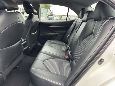 Used 2024 Toyota Camry SE image 23