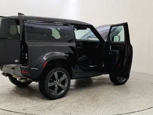 Used 2022 Land Rover Defender 90 V8 image 12