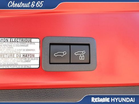 Used 2024 Toyota Corolla Cross XLE w/ Convenience Package AWD/4WD image 17