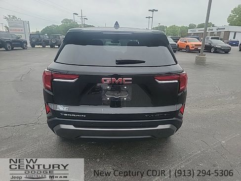 Used 2026 GMC Terrain Elevation FWD image 4