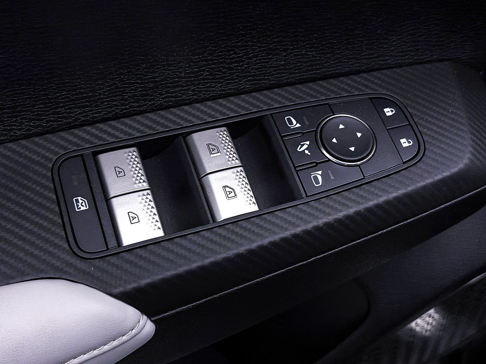 Used 2026 Mitsubishi Outlander SE AWD/4WD image 10