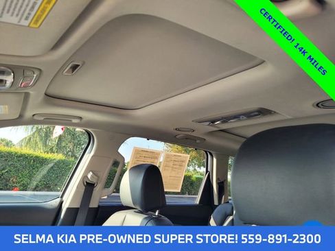 Used 2025 Kia Telluride SX w/ SX Captain's Chair Package image 8