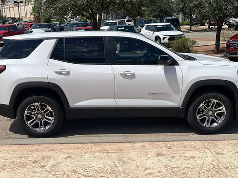 Used 2026 GMC Terrain Elevation AWD/4WD image 9