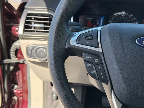 Used 2017 Ford Fusion Energi SE image 36