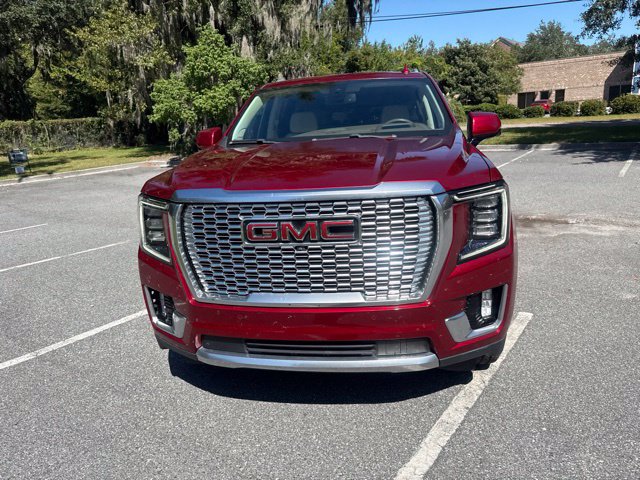 Used 2022 GMC Yukon XL Denali RWD image 3