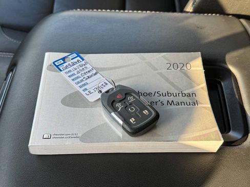 Used 2020 Chevrolet Suburban LT AWD/4WD image 40