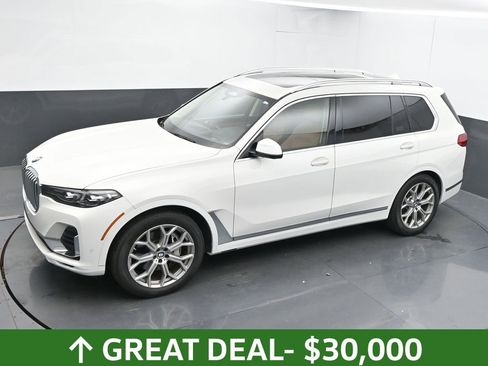 Used 2022 BMW X7 xDrive40i w/ Executive Package image 39