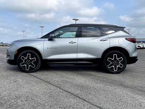 Used 2023 Chevrolet Blazer RS w/ Driver Confidence II Package AWD/4WD image 7