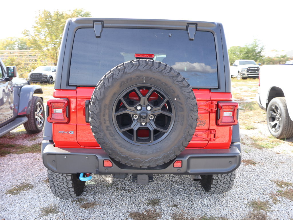 Used 2024 Jeep Wrangler Unlimited AWD/4WD image 19
