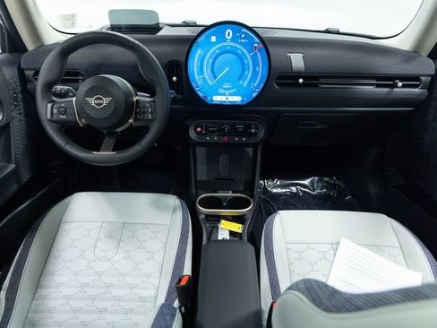 Used 2026 MINI Cooper 2-Door Hardtop FWD image 19