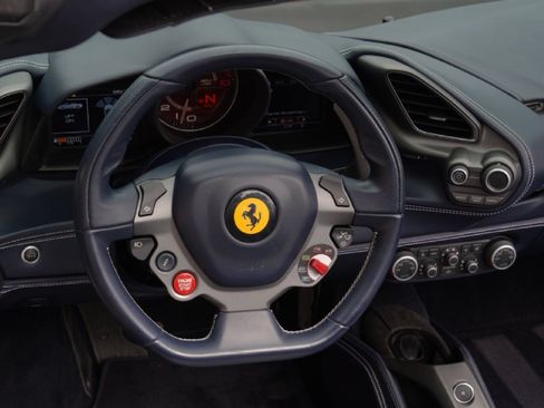 Used 2017 Ferrari 488 Spider RWD image 18
