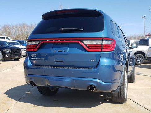 Used 2025 Dodge Durango GT AWD/4WD image 3