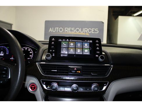 Used 2021 Honda Accord EX image 28