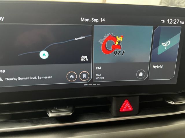 Used 2026 Kia Carnival SX w/ SX Dark Edition Package FWD image 20
