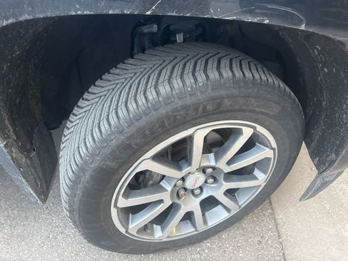 Used 2019 GMC Canyon Denali image 10