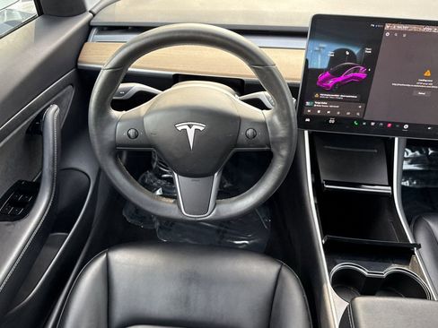 Used 2020 Tesla Model 3 Standard Range image 26