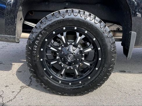 Used 2019 Chevrolet Silverado 1500 LT Trail Boss AWD/4WD image 11