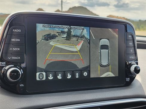 Used 2020 Hyundai Santa Fe Limited image 18