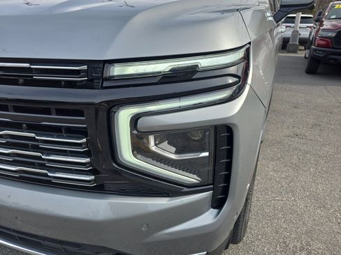 Used 2025 Chevrolet Tahoe High Country AWD/4WD image 9
