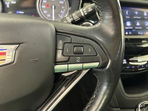 Used 2022 Cadillac XT6 Premium Luxury w/ Technology Package AWD/4WD image 16