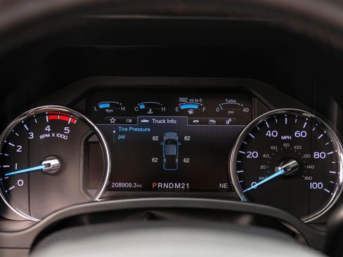 Used 2019 Ford F250 Platinum w/ Platinum Ultimate Package AWD/4WD image 17