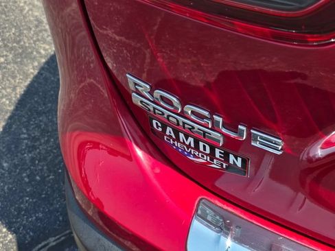 Used 2018 Nissan Rogue Sport SL FWD image 12