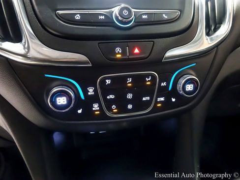 Used 2022 Chevrolet Equinox LT image 23