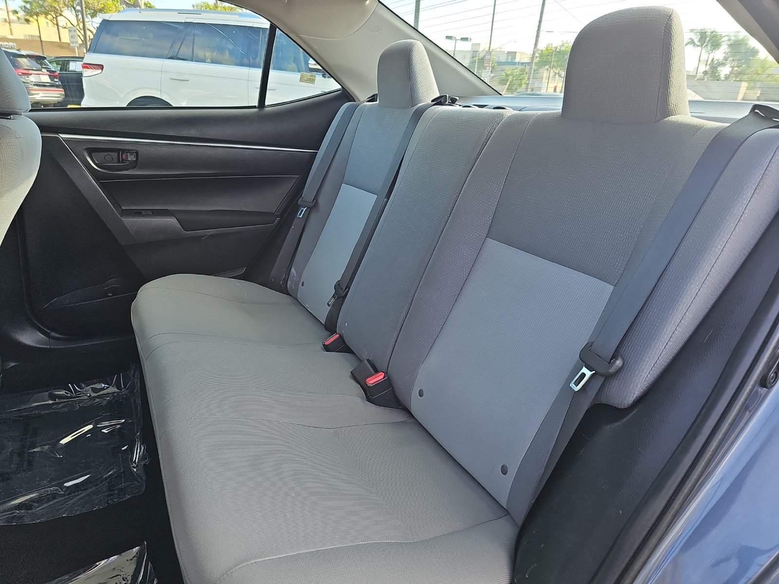 Used 2015 Toyota Corolla L FWD image 13