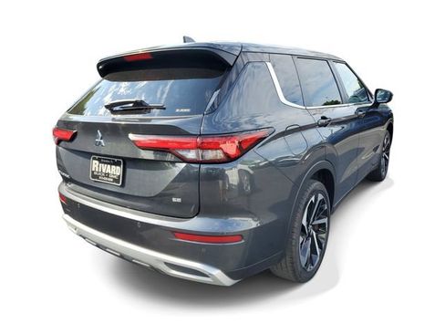 Used 2024 Mitsubishi Outlander SE AWD/4WD image 4
