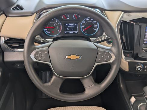 Used 2023 Chevrolet Traverse LS FWD image 24