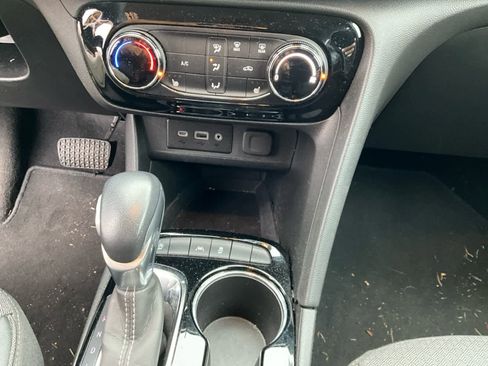 Used 2023 Buick Encore GX Preferred w/ Cold Weather Comfort Package image 24