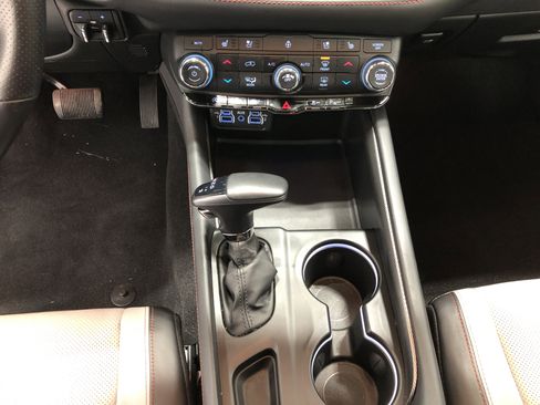 Certified 2024 Dodge Durango GT image 21